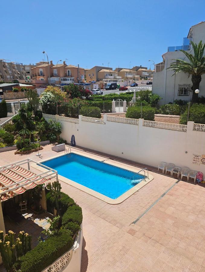 Appartement Casa De Kosma à Torrevieja Extérieur photo