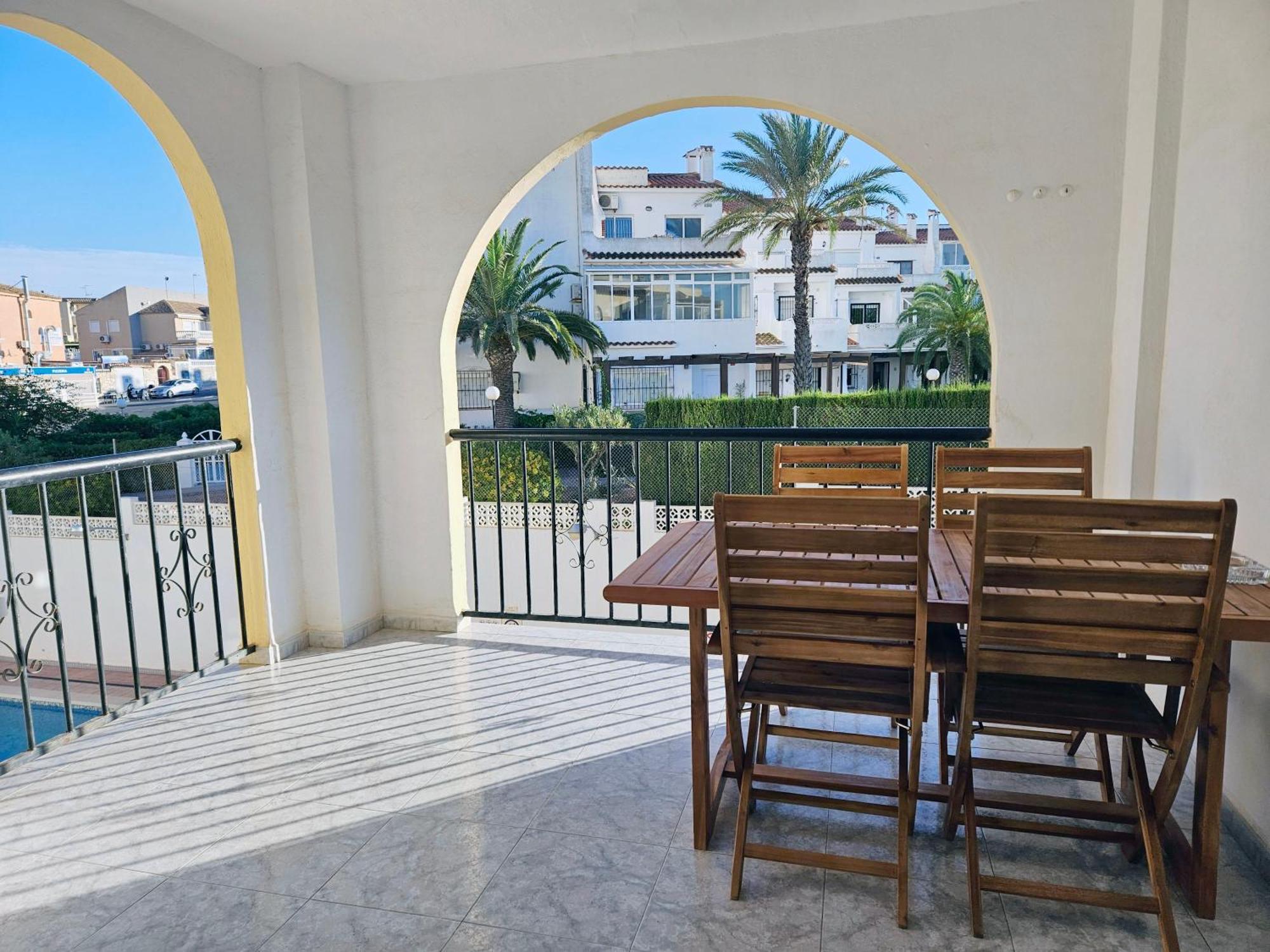 Appartement Casa De Kosma à Torrevieja Extérieur photo
